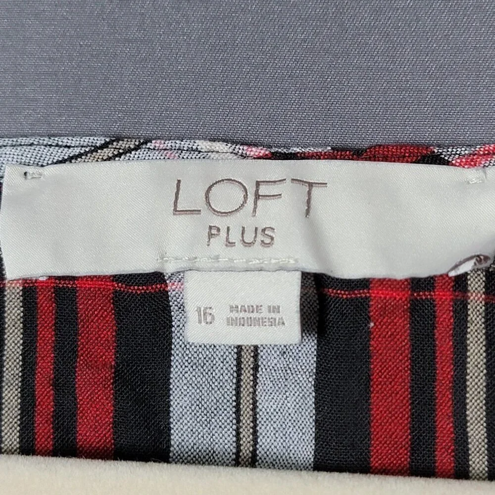 LOFT Plus Womens Red Black Plaid Puff Sleeve Business Casual V-Neck Top 16